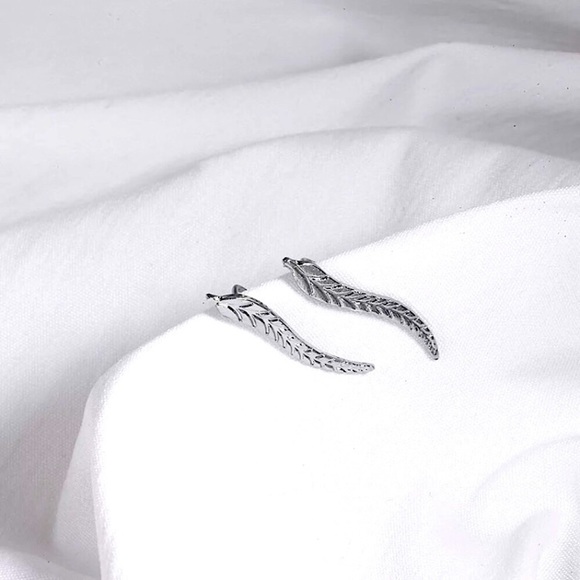 🔵𝟲𝟱%𝗢𝗙𝗙 𝗯𝘂𝗻𝗱𝗹𝗲𝘀 𝟯+🔵 NEW Leaf Classic Floral Climber Earrings - Picture 6 of 10